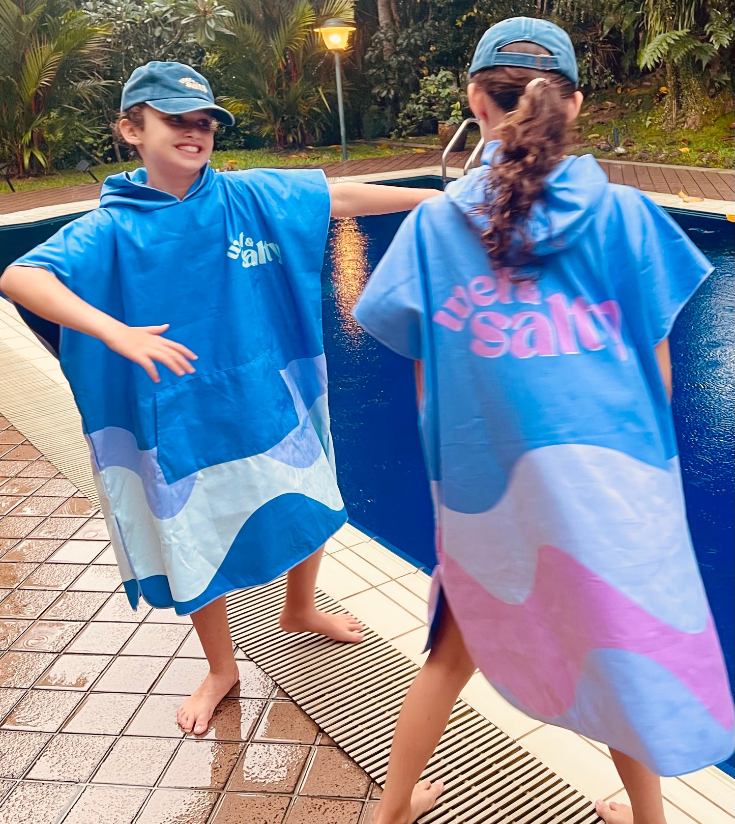 Kids Beach Poncho (8YO+) - Bath Poncho - Compact, Quick Dry & Sand Free - Recycled Microfiber